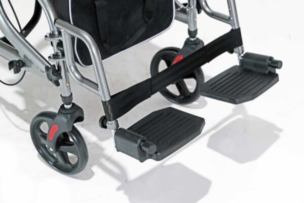 Rollator MULTI -TASKER Aluminium - Converts to a wheelchair - Image 2