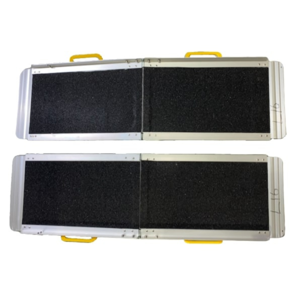 Telescopic Single Wheelchair Ramp 124cm | Foldable | | 275Kg Weight Capacity - Image 3